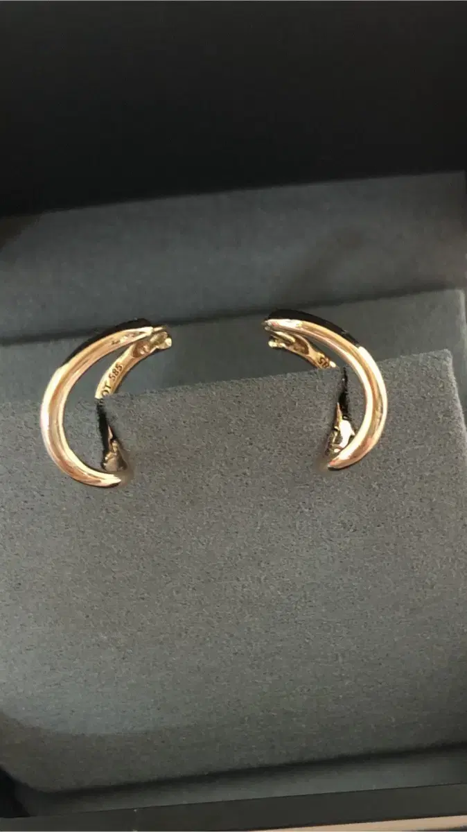 STONEHENGE | 스톤헨지 Stonehenge 14k SHe earrings #스톤헨지 STONEHENGE | 스톤헨지 Stonehenge 14k SHe earrings #스톤헨지